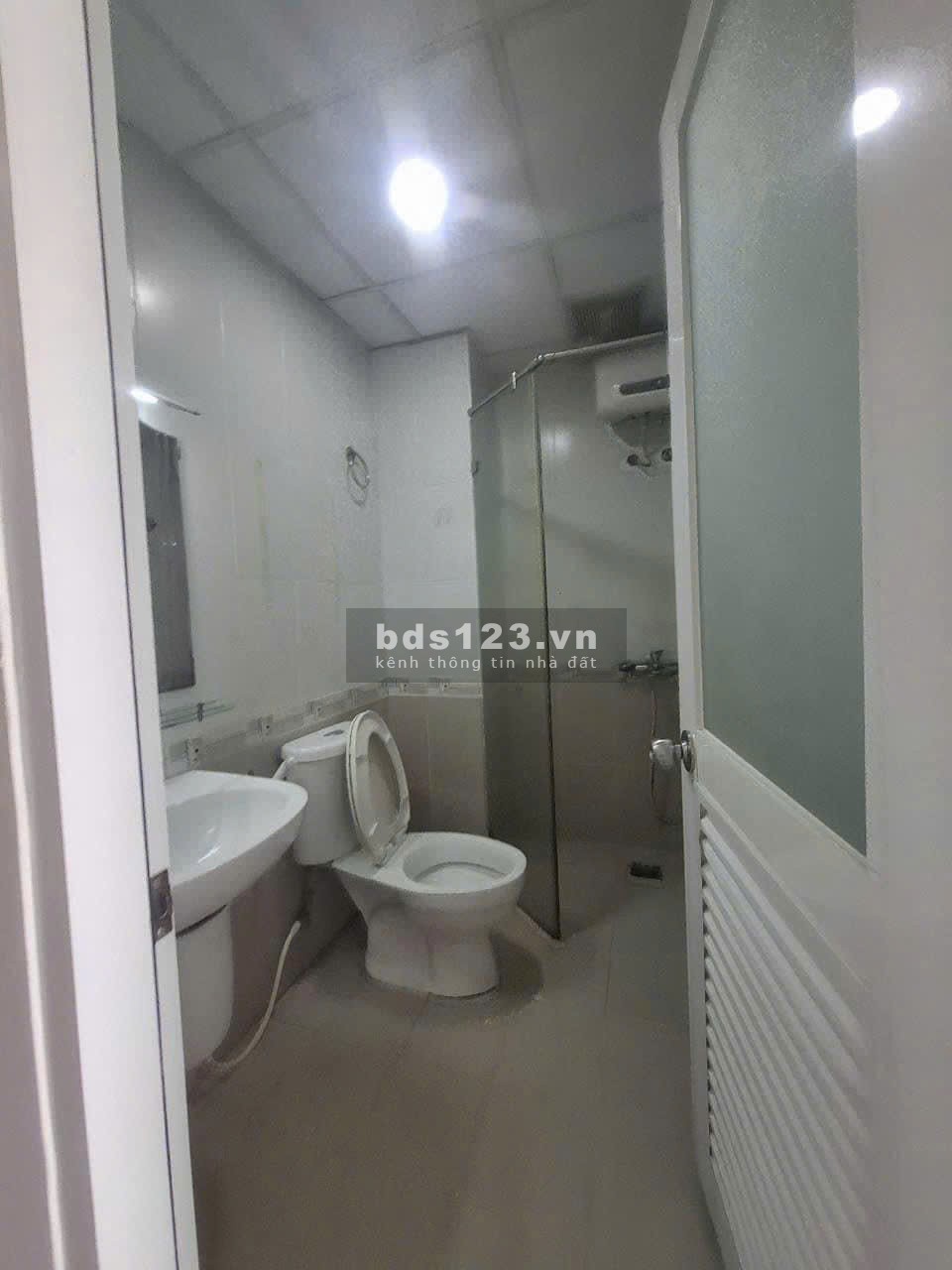 Chung cư Carillon 2, Trịnh Đình Thảo, TP: 71m2, 2pn, 2wc, 8tr/tháng