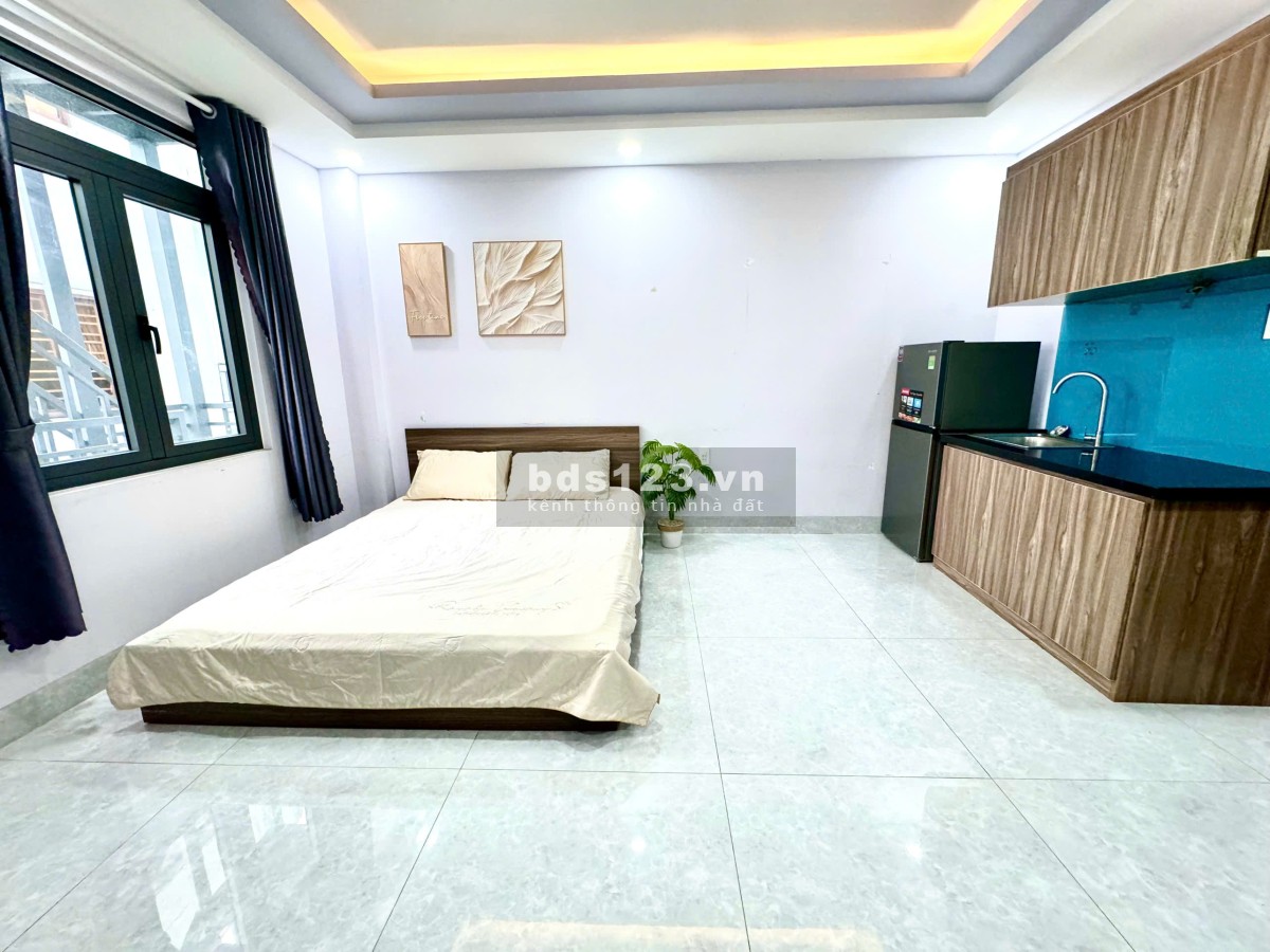 Cho thuê căn hộ dịch vụ full nội thất có ban công kế Cityland