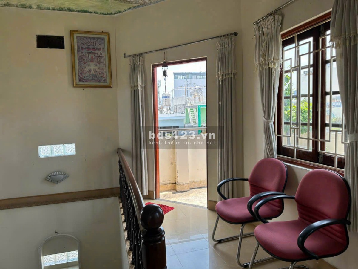 Kẹt bank hạ giá bán gấp trong tuần Biệt thự VIP 116 Huỳnh tấn Phát, Q7. DT 97m2. Giá chỉ 13,5tỷ.