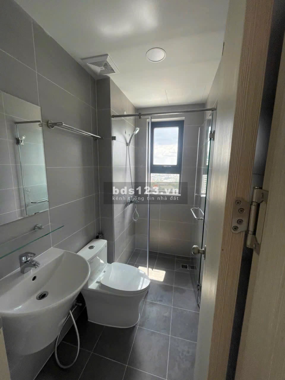 Nhà sẵn sổ sẵn vô ở liền. Mua trực tiếp từ chủ đầu tư
