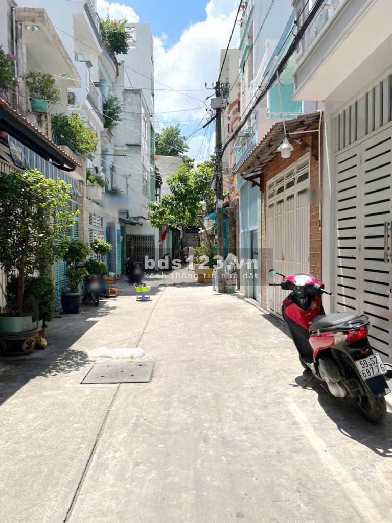 Bán nhà HXH 09 Âu Dương Lân, P3 Q8. DT 43m2. Giá chỉ 6.38tỷ
