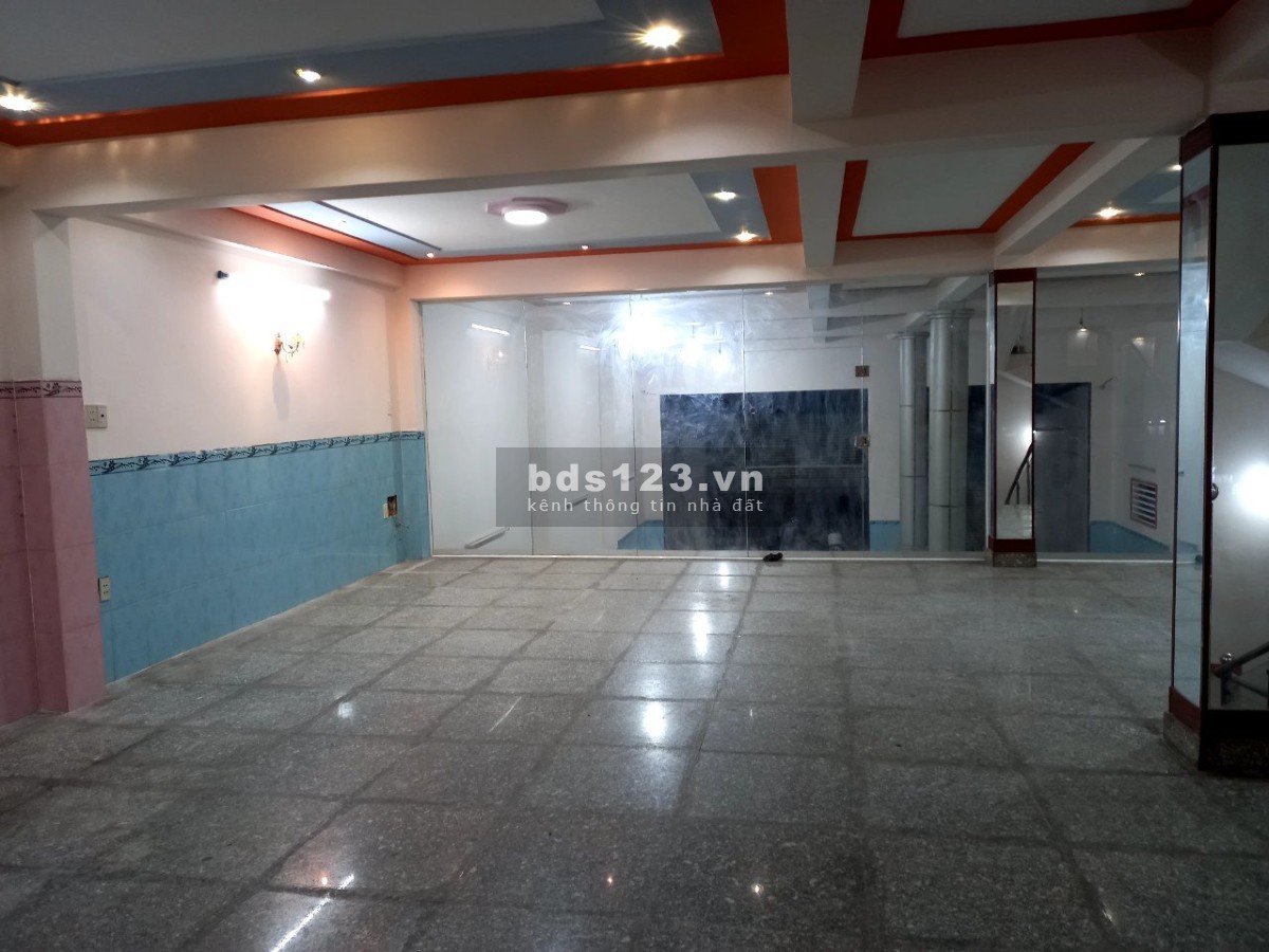 Cần cho thuê nhà nguyên căn mặt tiền Đại Lộ Bình Dương.