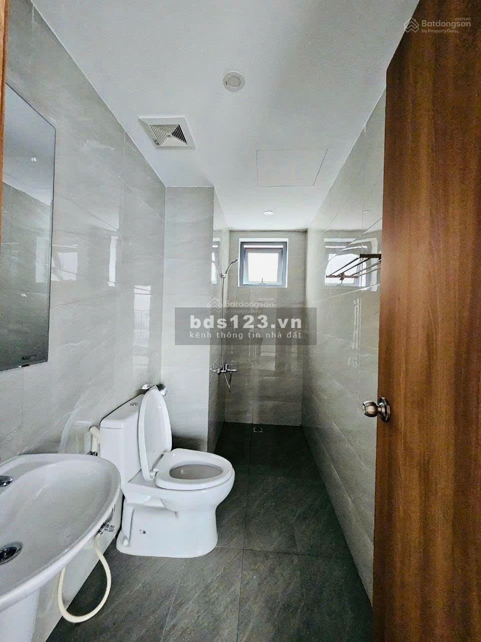 Chính chủ cho thuê căn hộ Legacy Prime 2pn, 60m B25 -18 giá 5.5tr, nội thất full