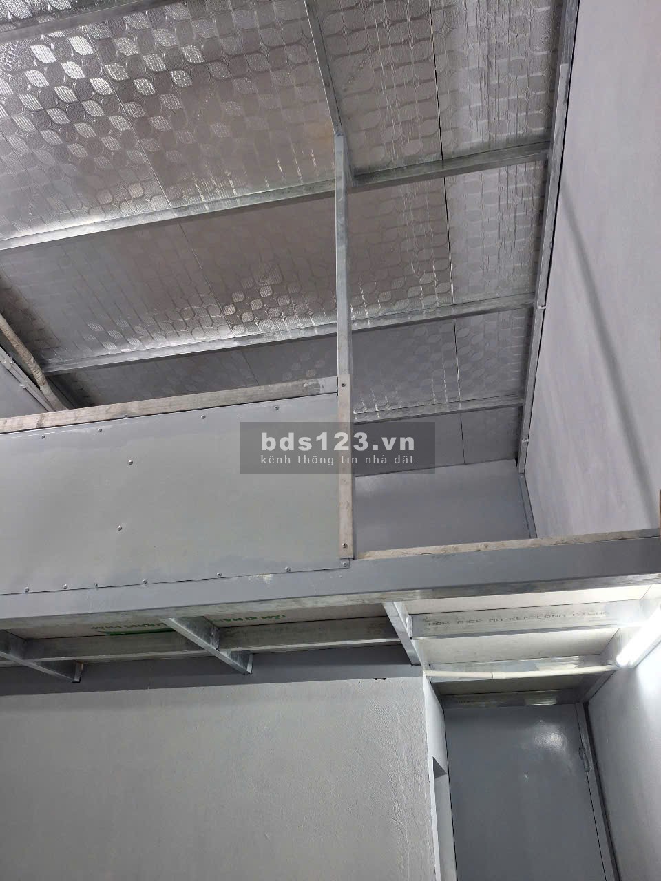 PHÒNG TRỌ XUÂN ĐỈNH CẤP 4 GÁC XÉP VỚI 28M2 ĐỦ ĐỒ GIÁ 52,TR /TH