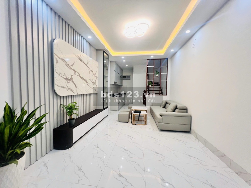 Bán Nhà Hoàng Hoa Thám, 6 tầng, 3 mặt thoáng 51m2, chỉ 14.5 tỷ Ba Đình Hà Nội