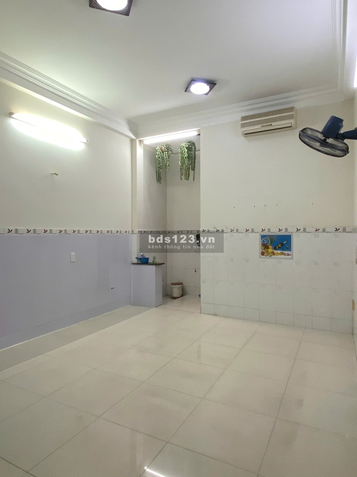 Cho thuê mặt bằng kinh doanh 50m2 đường Nguyễn Văn Thương, quận Bình Thạnh