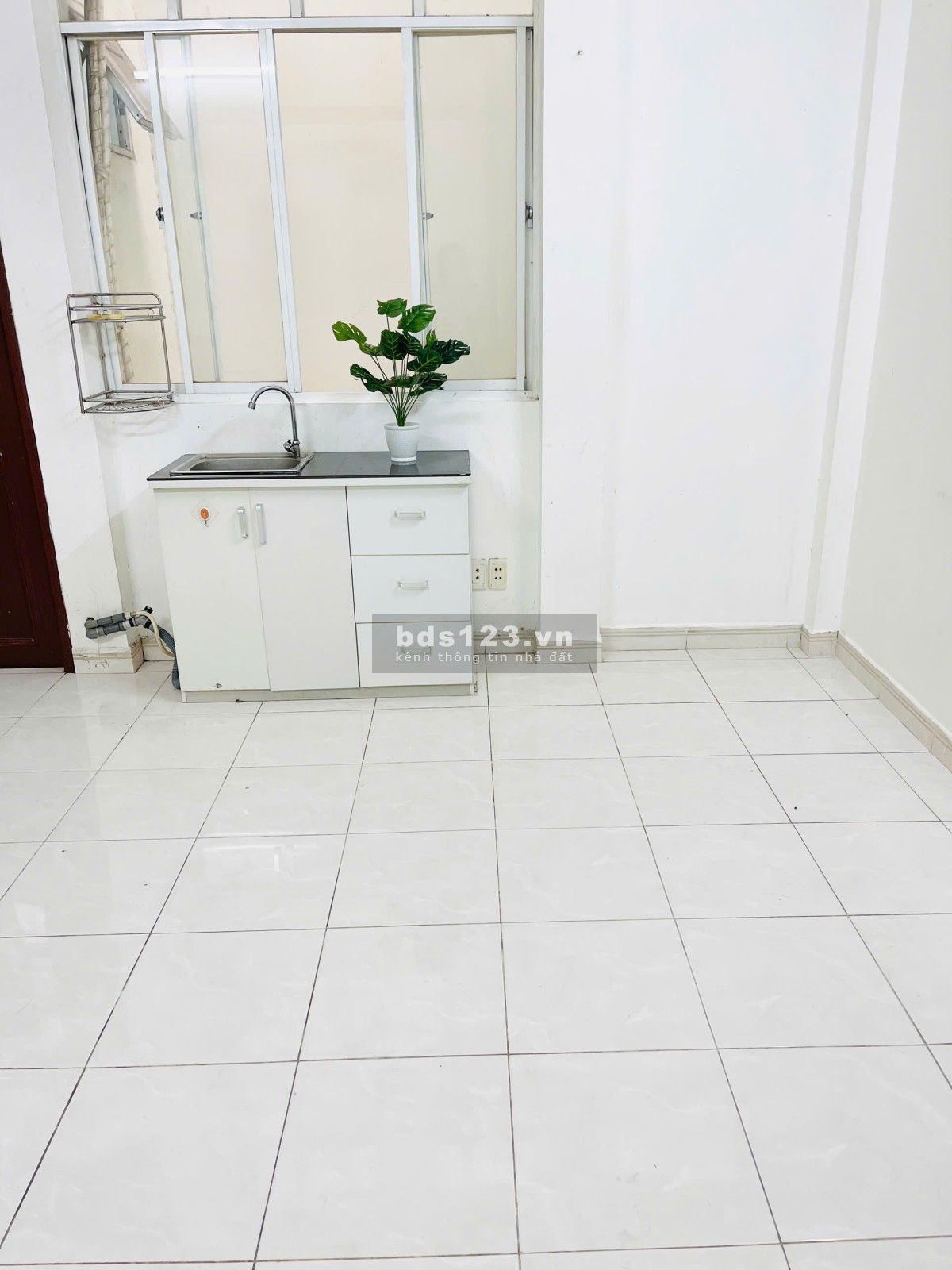 CHDV 30m2 đường Sầm Sơn P 4, Tân Bình, có cửa sổ chỉ 4.3 triệu