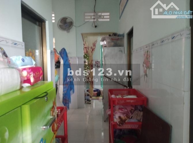 Gần cầu An Hóa, Long Hòa, Bình Đại, Bến Tre.Ngộp bank bán rẻ nhà đất 174m2 full thổ. Giá 980tr- Qua