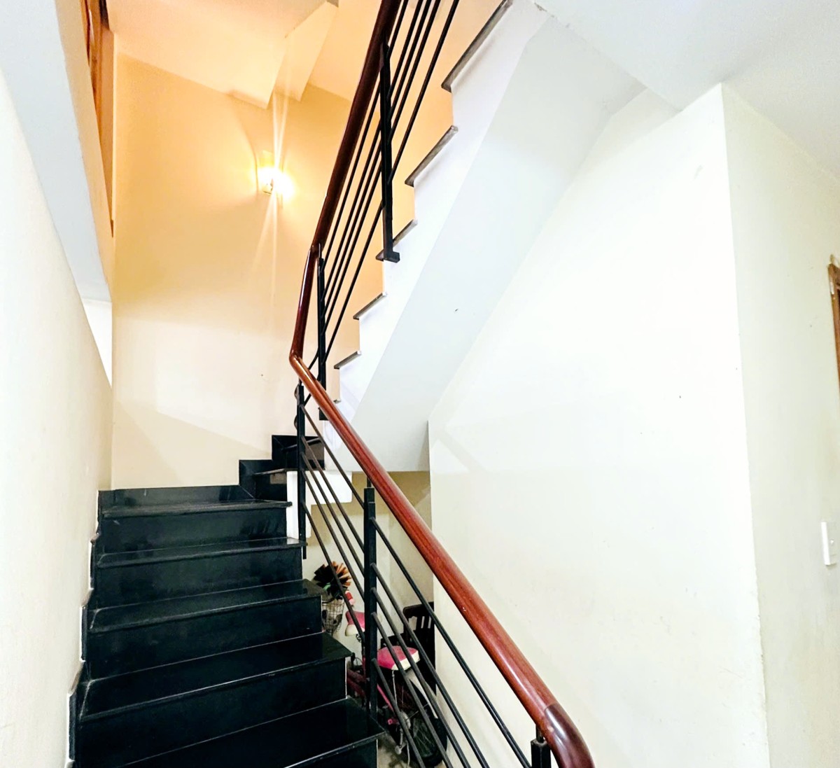 Cần bán gấp nhà đẹp 4 tầng Trương Công Định, 4.6x10m, 6.95 tỷ TL