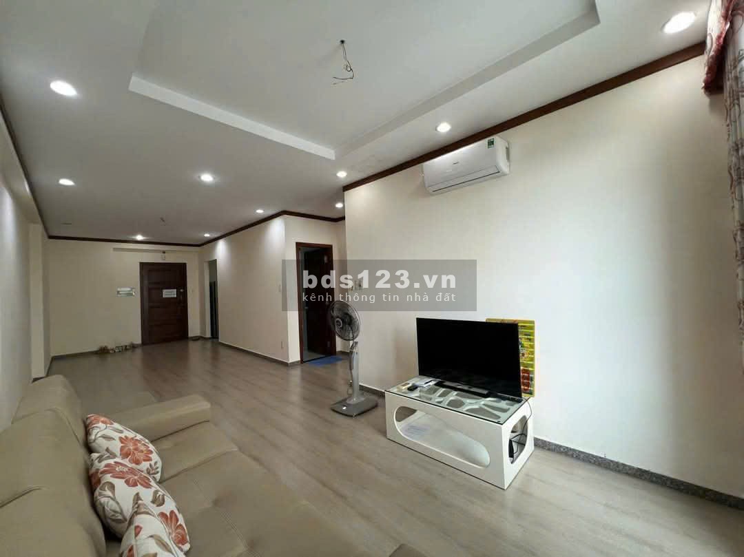 Căn hộ Oriental Plaza, Âu Cơ, Tân Phú: 14tr/th, 95m2, 3pn, full NT