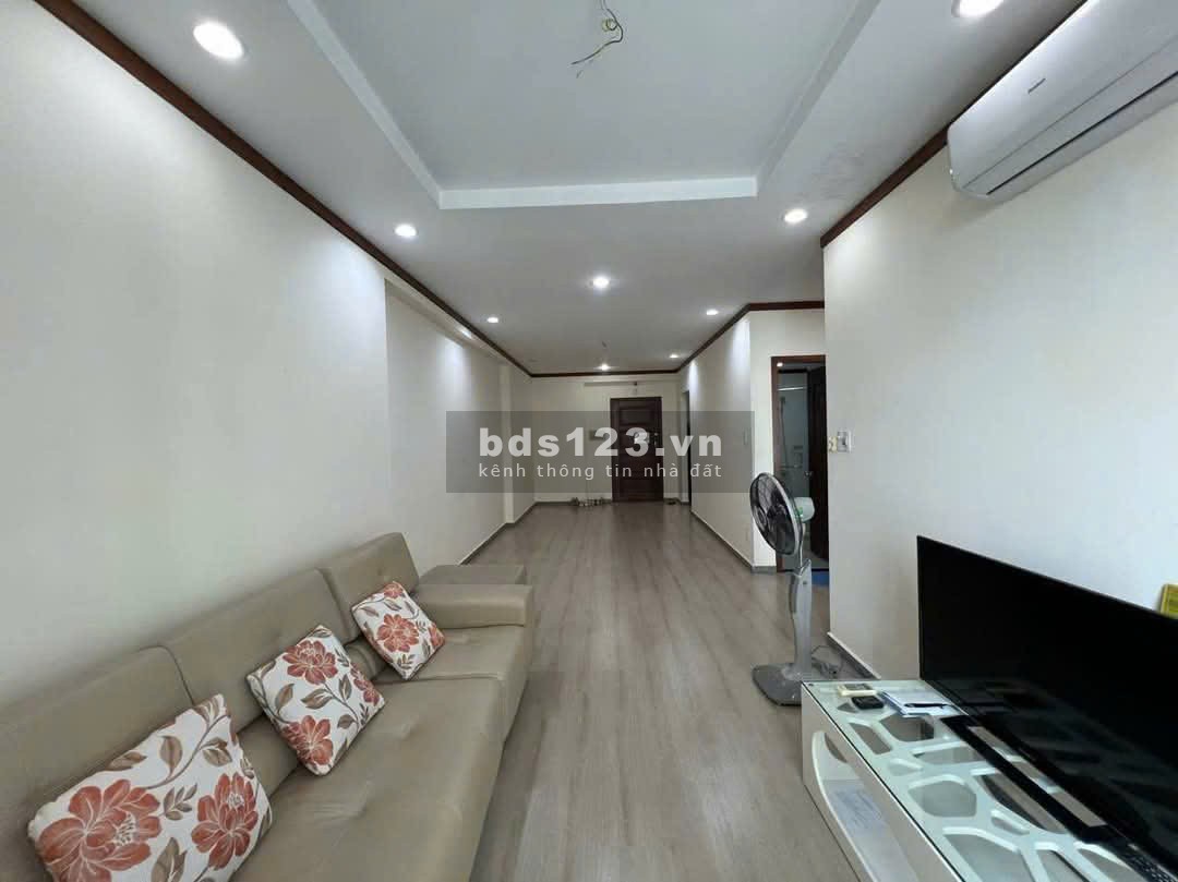 Căn hộ Oriental Plaza, Âu Cơ, Tân Phú: 14tr/th, 95m2, 3pn, full NT