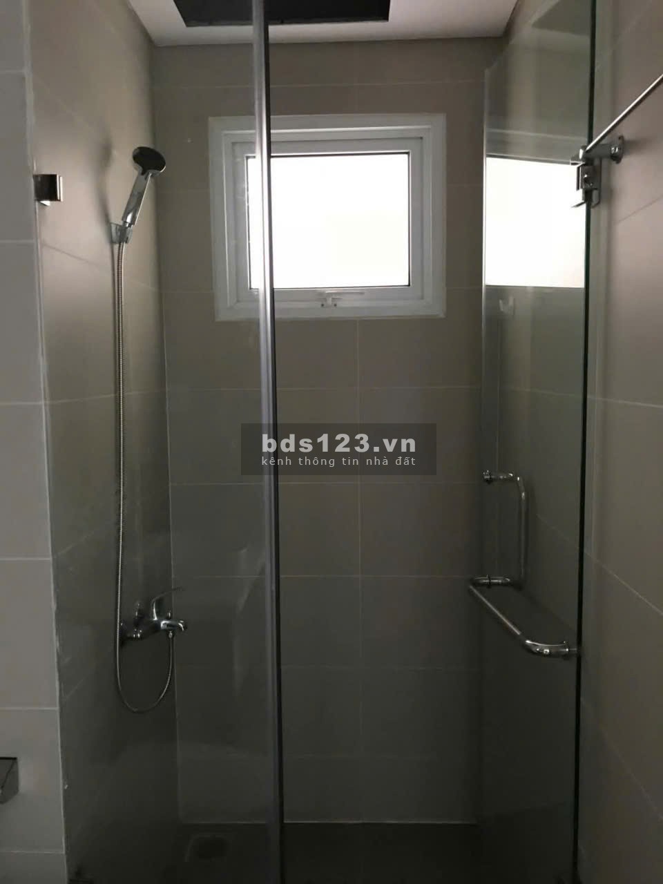 Chung cư Screc, Trường Sa, Q3: Giá 13.5tr/th căn 85m2 2p ngủ, 2wc