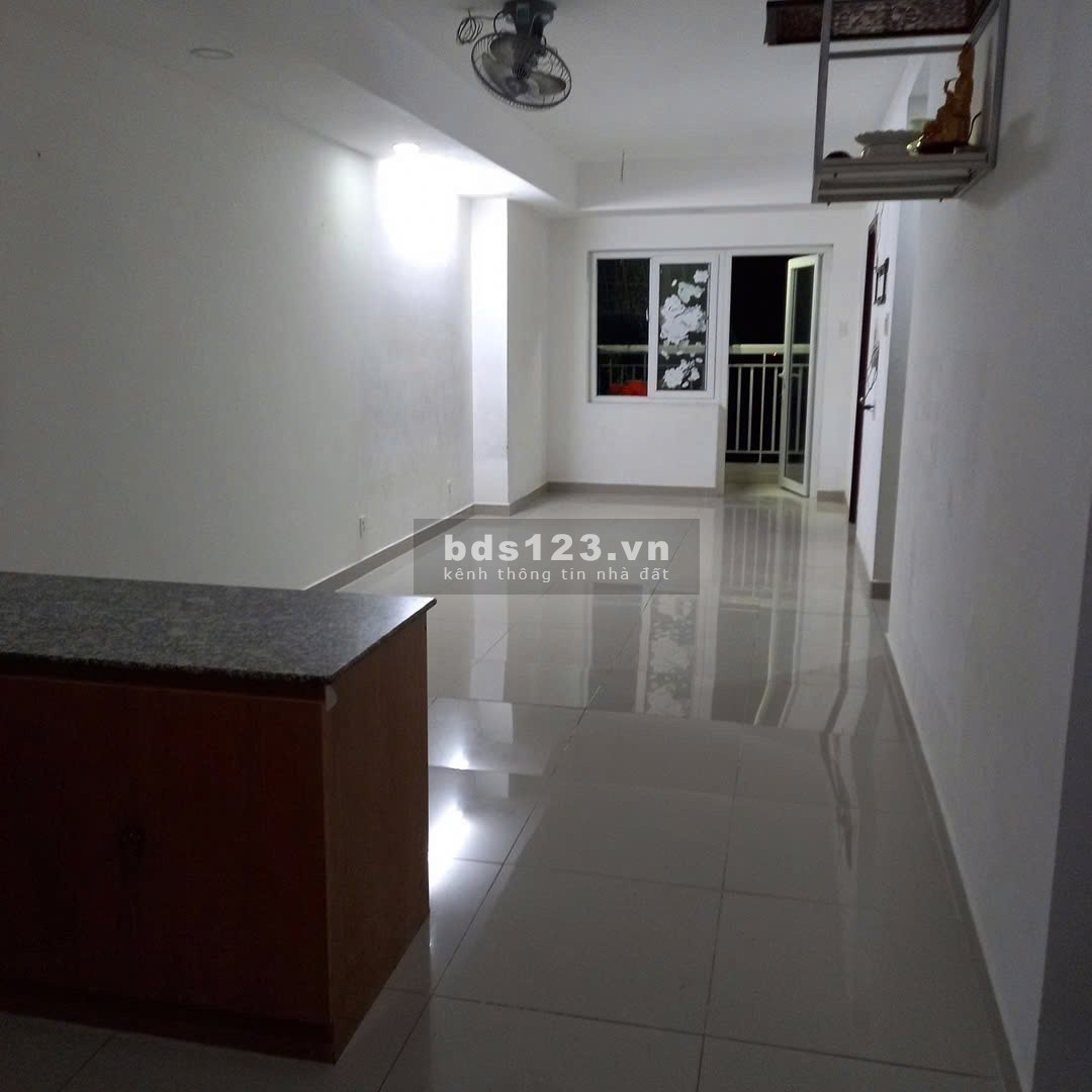 Chung cư HuD, Điện Biên Phủ, Bình Thạnh: 70m2, 2p ngủ, 2wc, 12tr