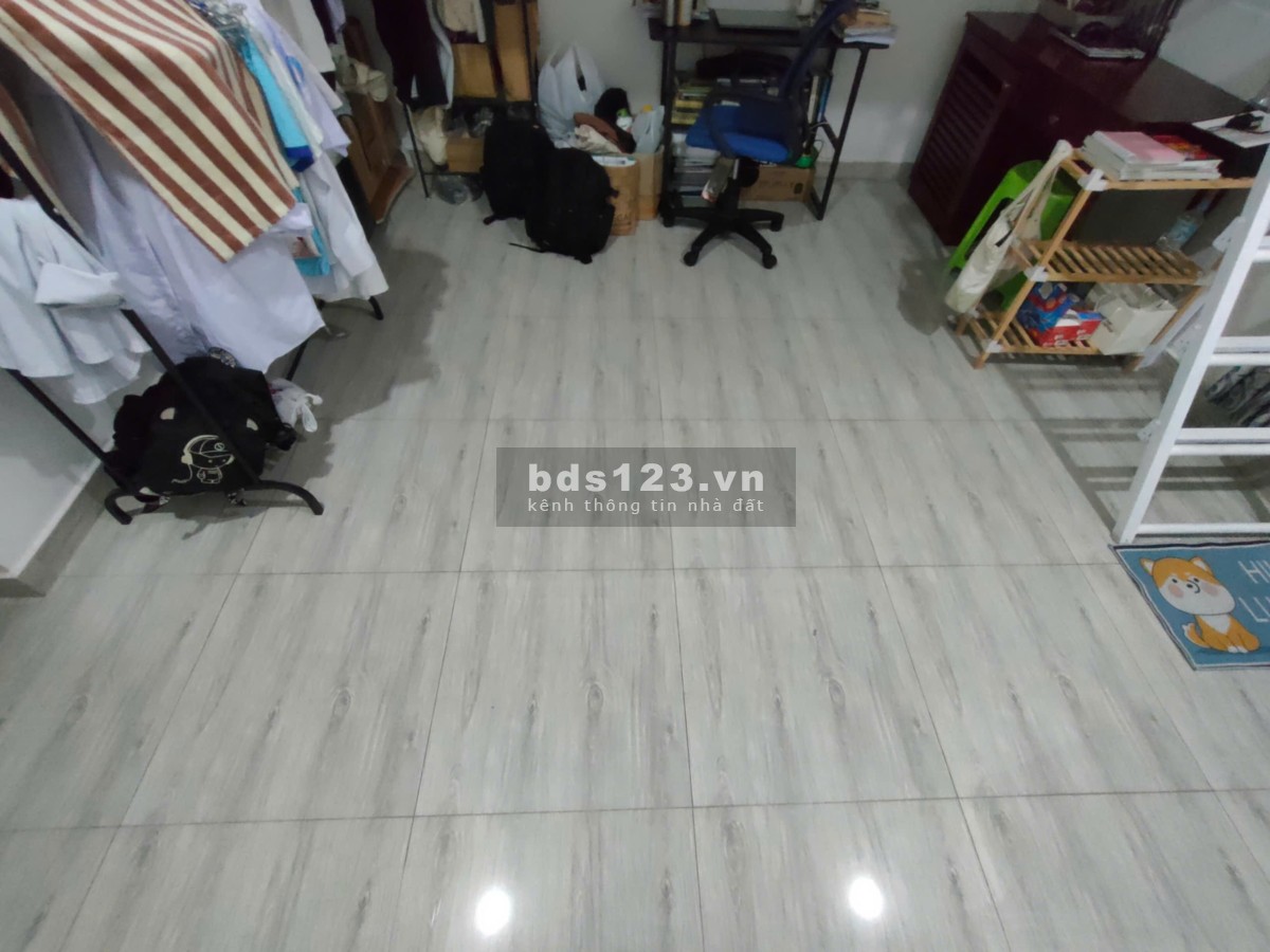 Tìm bạn nữ ở ghép 1:3 khu vực quận 7