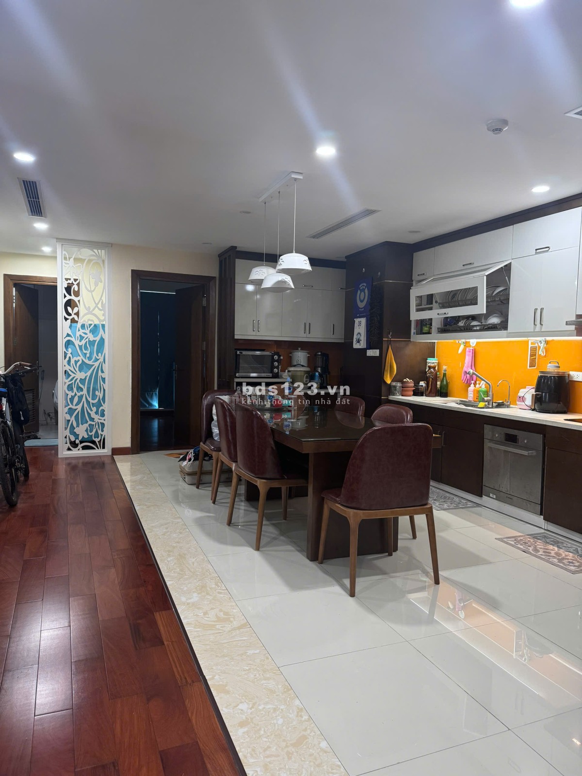 Bán căn hộ chung cư Goldmark City, 9 tỷ, 152m2, view đẹp, 4PN, 3WC, Phú Diễn, Bắc Từ Liêm, HN
