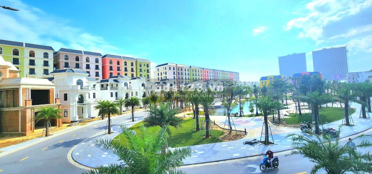 Độc nhất vô nhị! Căn biệt thự 300m², view biển, sân golf Đồng Hới – Giá 33.6 tỷ