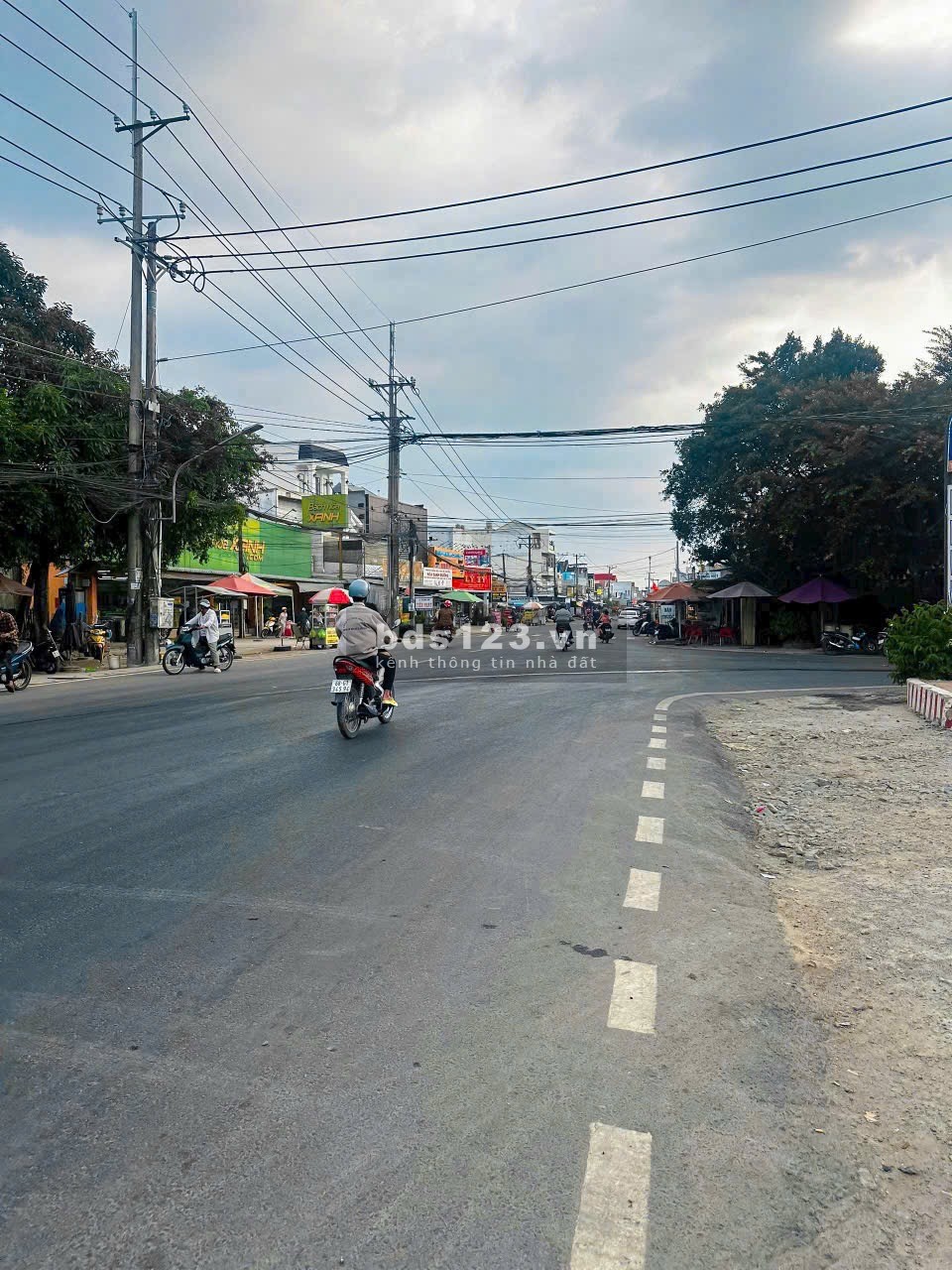 Cần bán nền 100m2 đường 3/2 nối dài