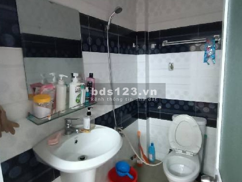 Bán gấp nhà mặt phố Lò Lu tại P. Trường Thạnh, Quận 9, TP.HCM, 4,25 tỷ, 71m2