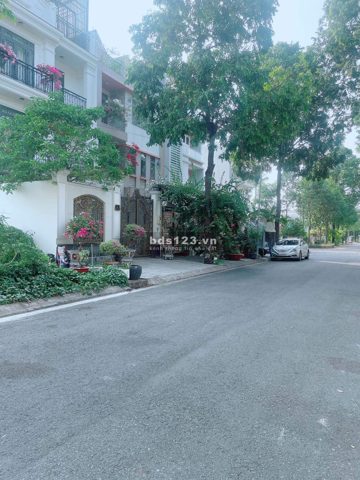 Cần vốn KD Tôi muốn bán lô Nhà Phố nền Be-126m2 KDC 13B Conic cách đường TQ Bửu 100m