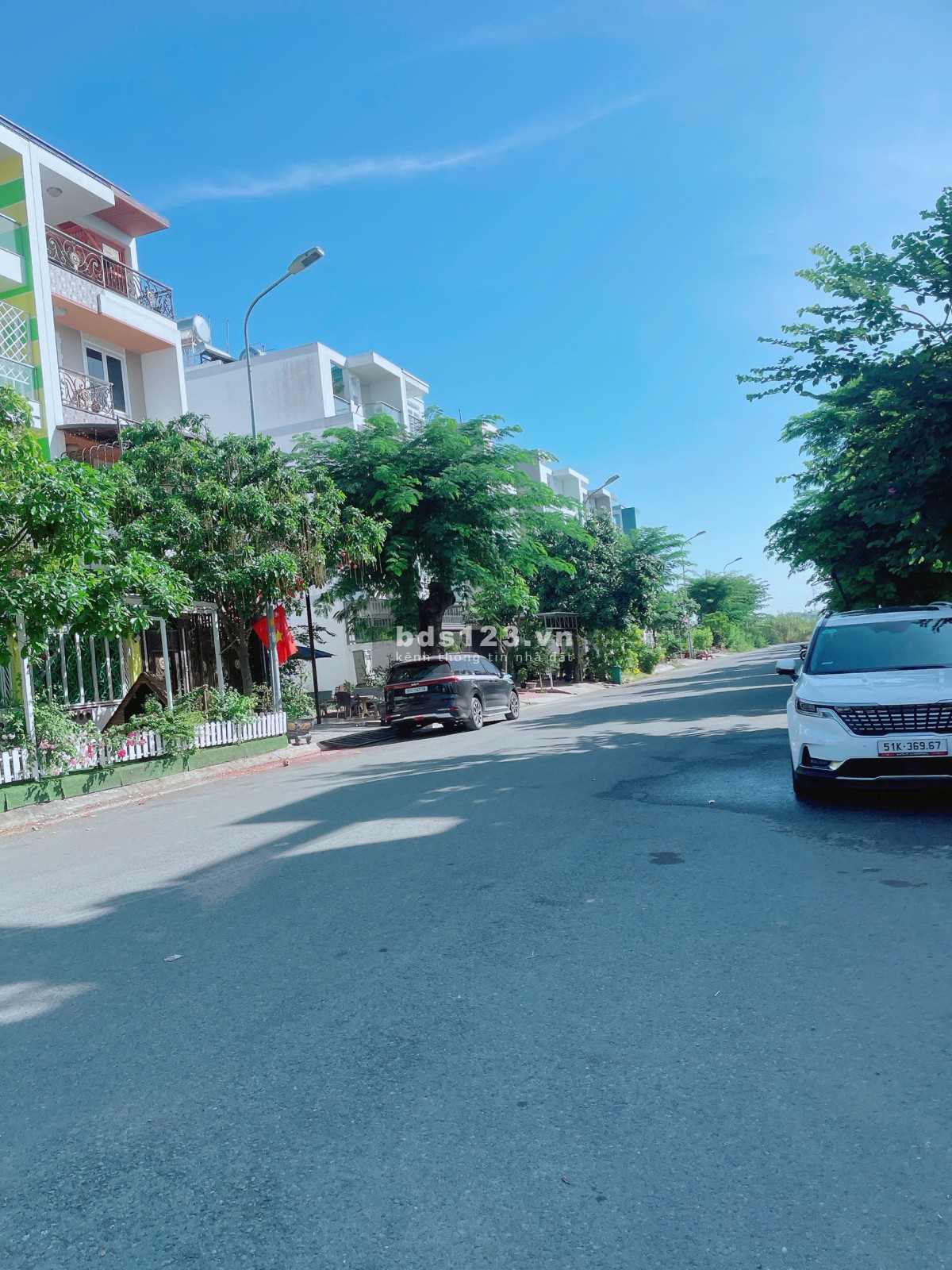 Cần bán lô đất Biệt Thự nền Q - 200m2 căn góc đường 12m KDC 13E Intresco giá 39Tr/m2