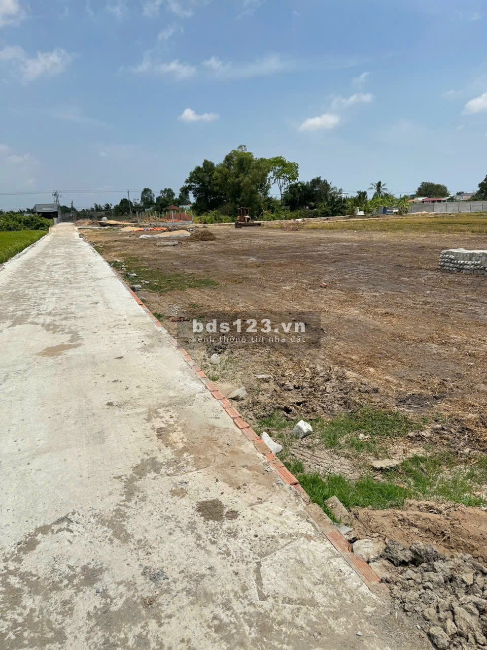 Bán đất MT Quốc lộ 50, TP Gò Công – SHR sang tên ngay – 600tr 100m² - Xây dựng tự do