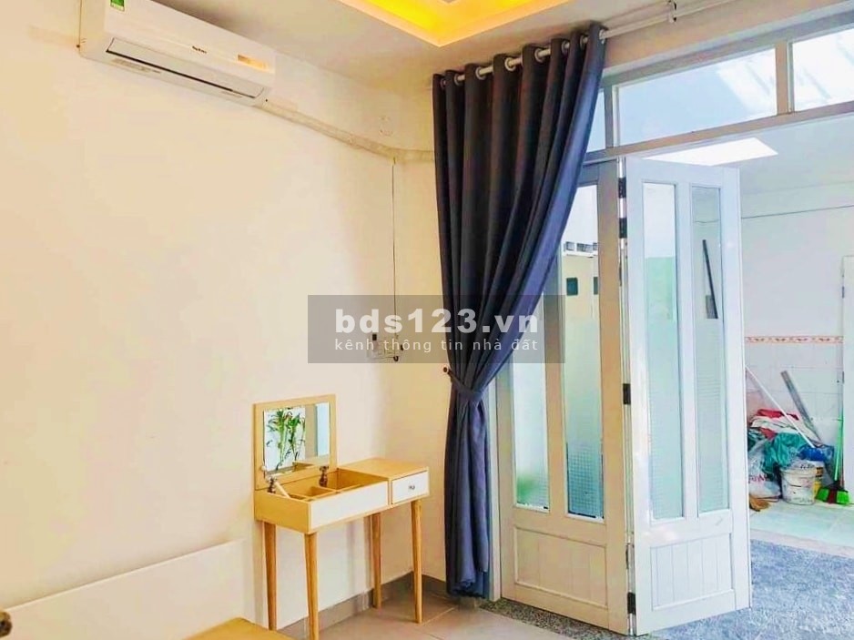 Bán nhà đường Nguyễn Văn Quỳ, Phường Phú Thuận, Quận 7