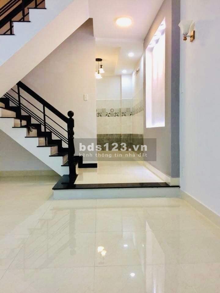 Bán nhà Huỳnh Tấn Phát, khu phố 1,P.Tân Thuận Đông, Quận 7