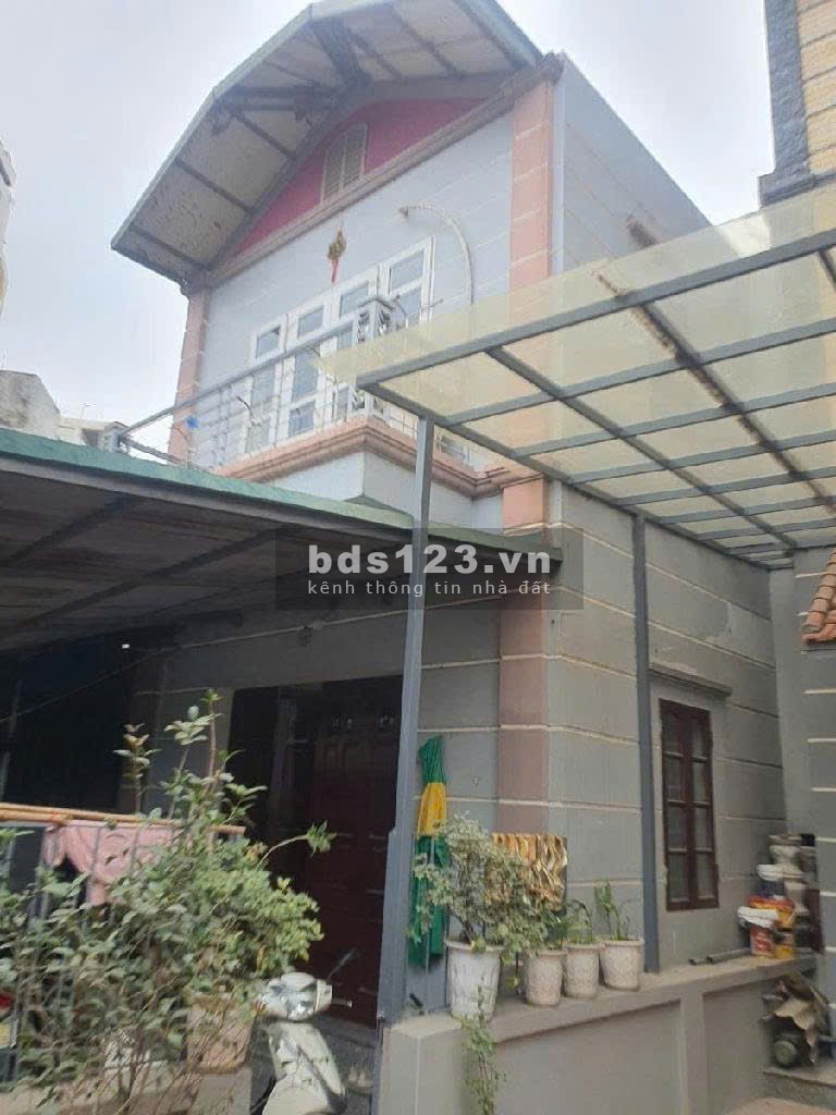 Bán nhà Lạc Long Quân, Tây Hồ, Hà Nội