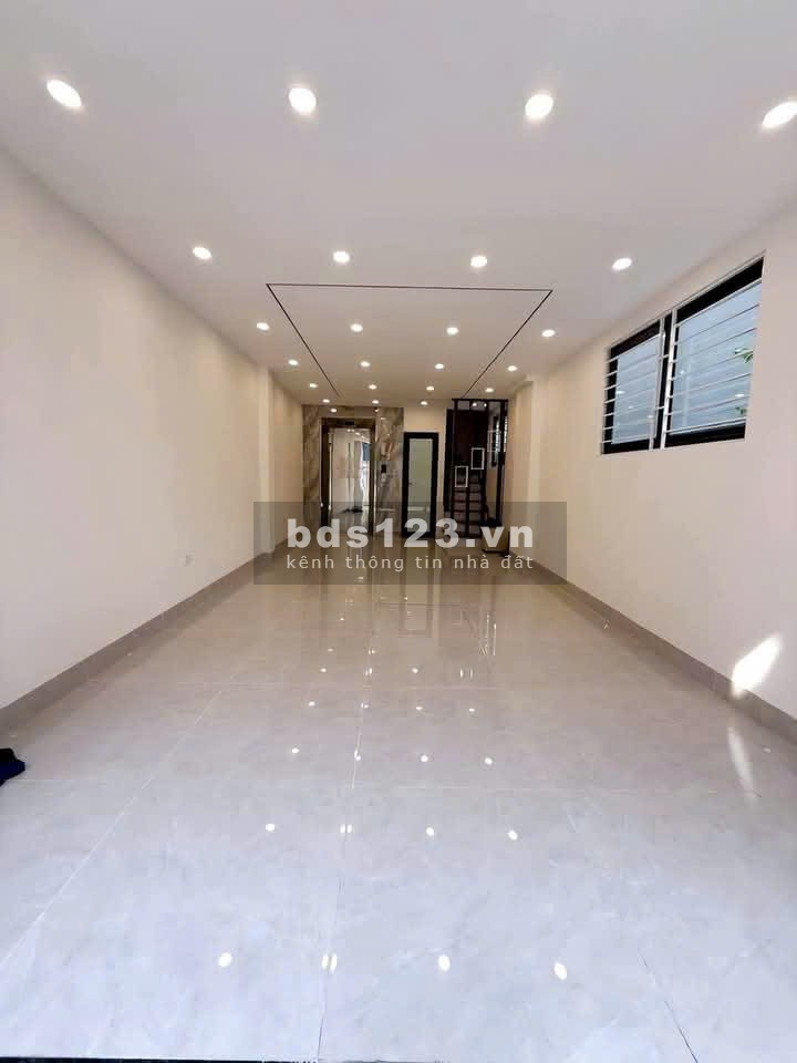 ĐẸP MÊ - LÔ GÓC - FULL NỘI THẤT - 7 TẦNG THANG MÁY - GARA ÔTÔ - TRUNG TÂM THẠCH BÀN LONG BIÊN