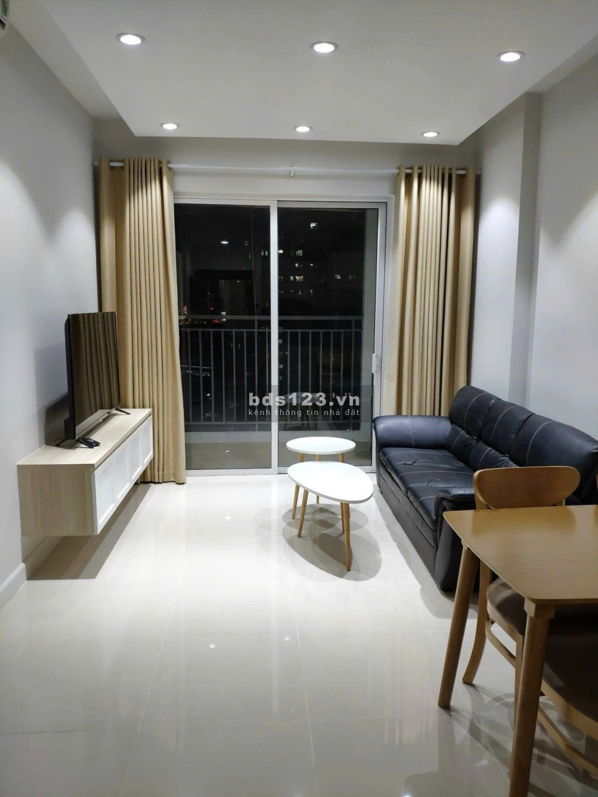 Chung cư Ruby, Tân Bình: 7tr/th, 54m2, 1p ngủ, 2wc, NT