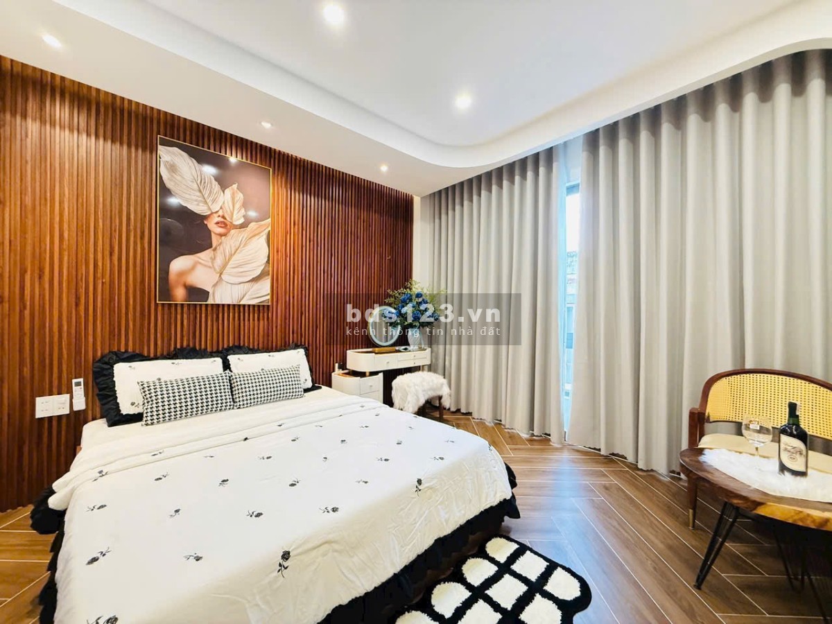 Bán Siêu Phẩm Nhà Phố Khu Đồng Bộ Có Thang Máy Thiết Kế Tuyệt Đẹp Đường Phạm Văn Chiêu - Quận Gò Vấp