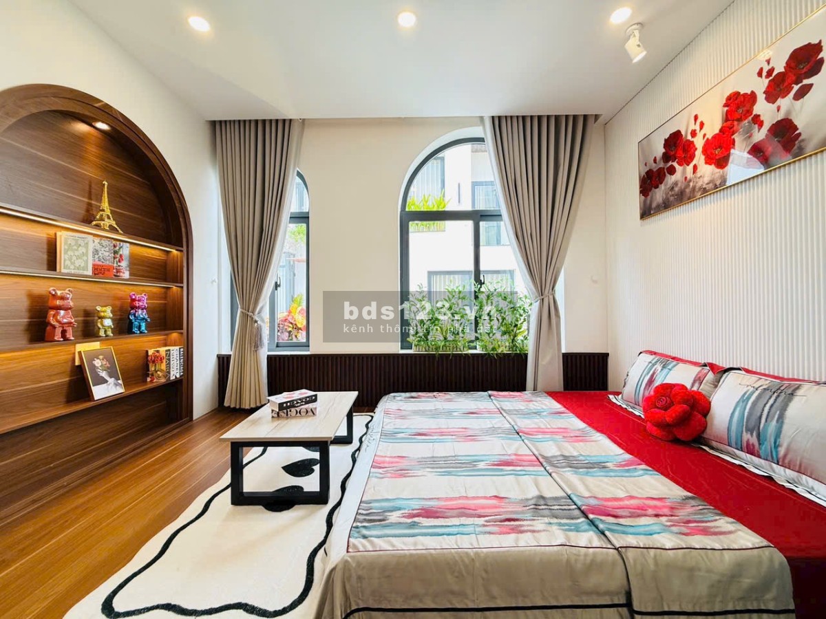 Bán Siêu Phẩm Nhà Phố Khu Đồng Bộ Có Thang Máy Thiết Kế Tuyệt Đẹp Đường Phạm Văn Chiêu - Quận Gò Vấp