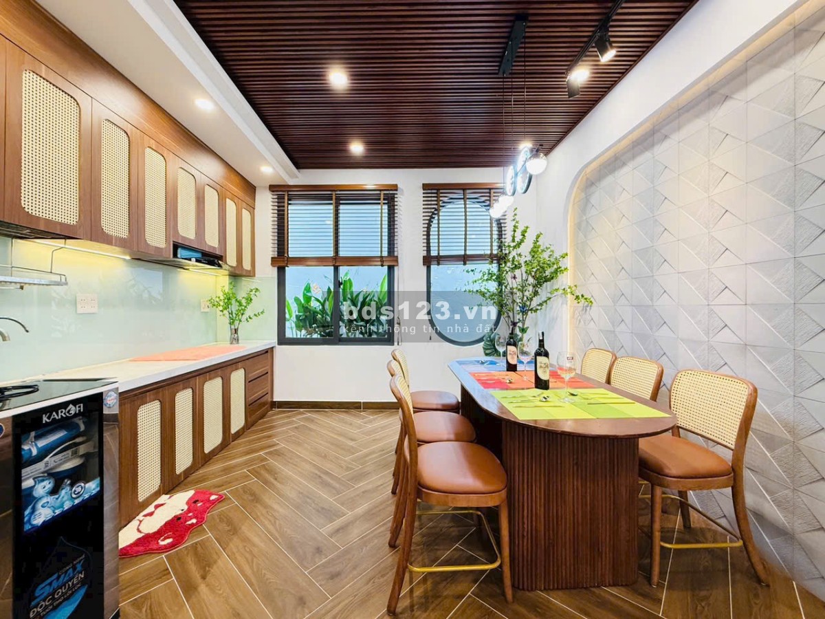 Bán Siêu Phẩm Nhà Phố Khu Đồng Bộ Có Thang Máy Thiết Kế Tuyệt Đẹp Đường Phạm Văn Chiêu - Quận Gò Vấp