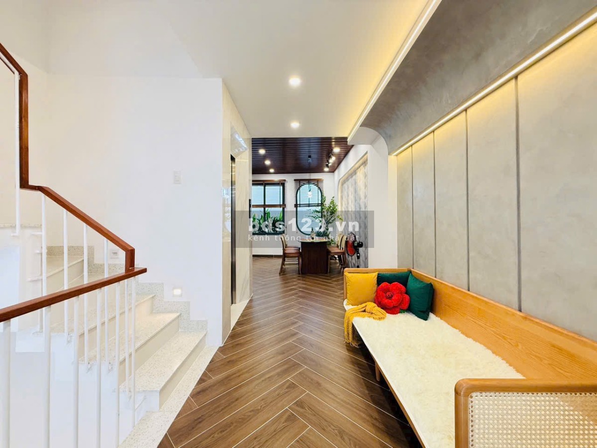 Bán Siêu Phẩm Nhà Phố Khu Đồng Bộ Có Thang Máy Thiết Kế Tuyệt Đẹp Đường Phạm Văn Chiêu - Quận Gò Vấp