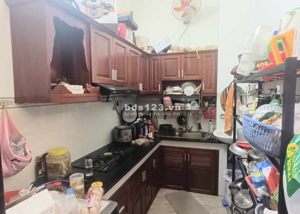 Bán nhà mặt phố tại Lã Xuân Oai, 4,65 tỷ VND, 58 m2