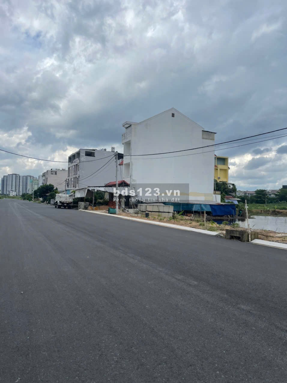 Cần bán nền đất gần MT Tạ Quang Bửu KDC 13A lô A11 - 105m2 giá 35 Tr/m