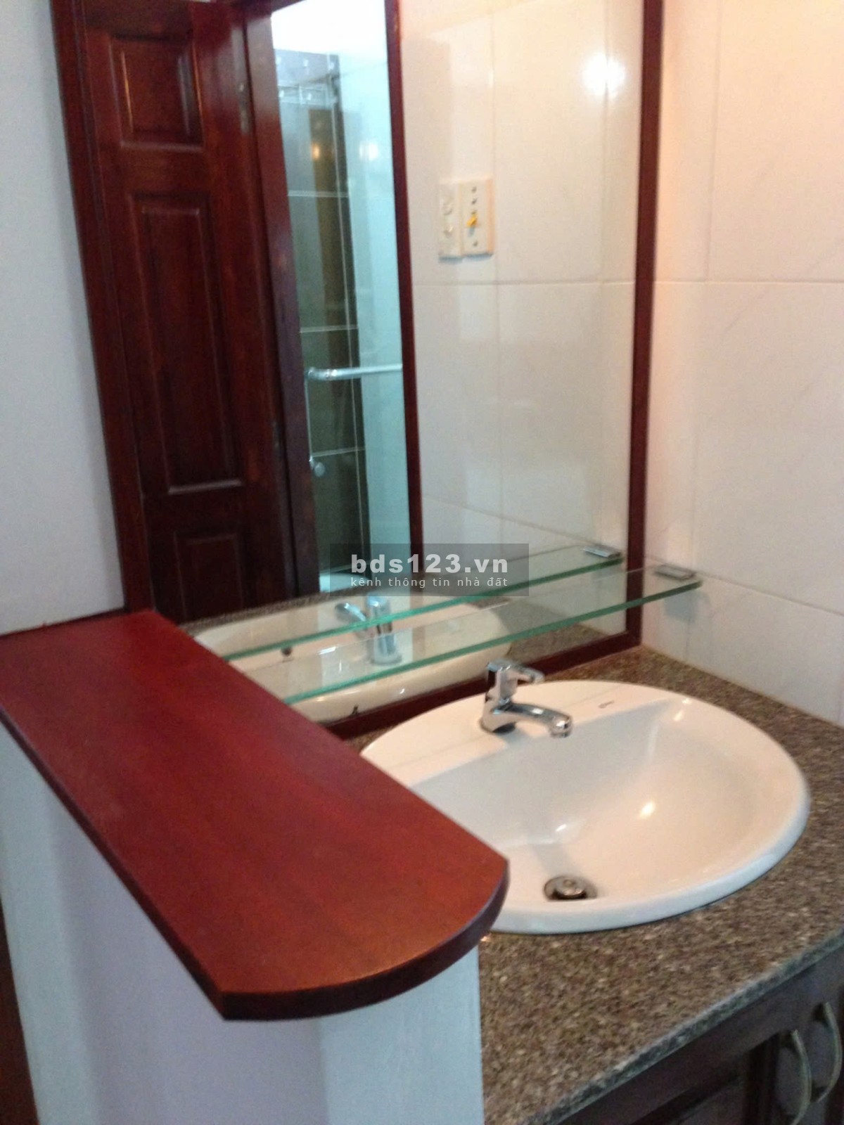 Sacomreal 584, Lũy Bán Bích, Tân Phú: 80m2, 2p ngủ, 2wc, giá 9,5tr/th