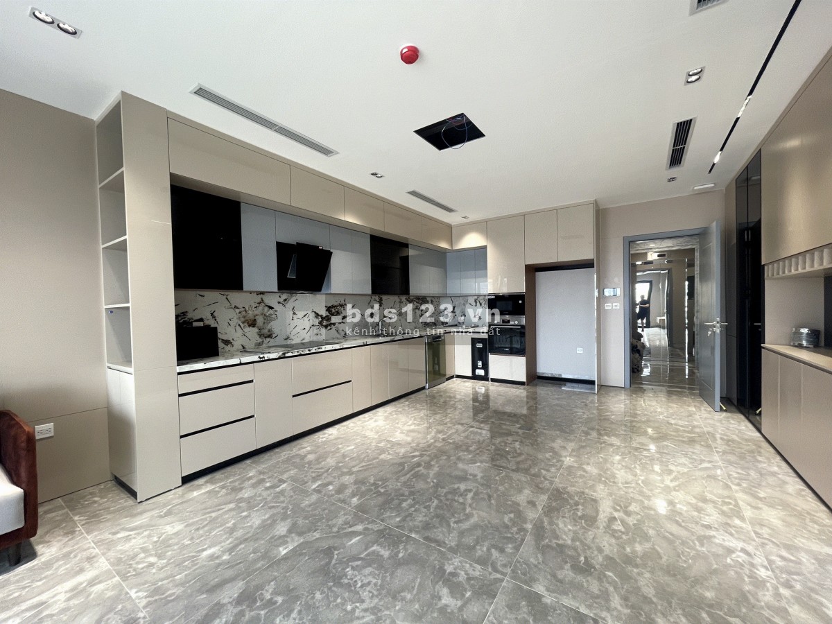 Chính chủ có nhà riêng 90m² mặt sàn, mặt phố Trần Quý Cáp, mặt tiền 5m