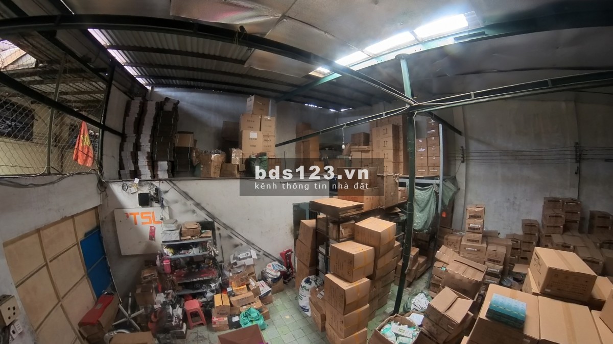 Cho thuê kho diện tích sử dụng 360m2, Q. Tân Phú