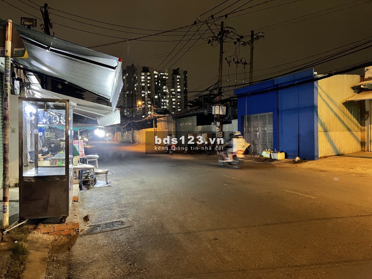 Cho thuê kho diện tích sử dụng 360m2, Q. Tân Phú