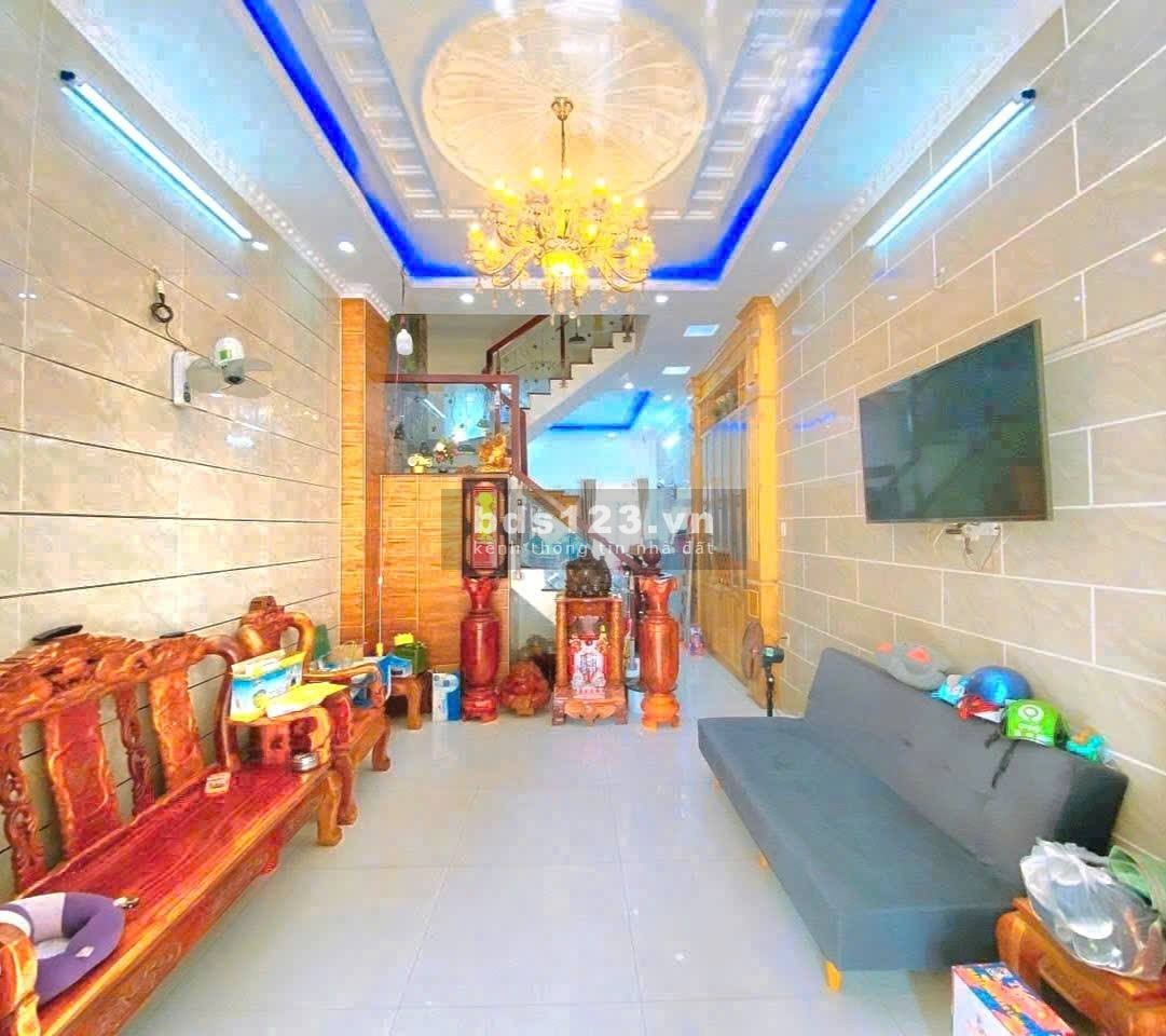 Bán gấp nhà MT Bờ Kinh 14, 60M2, Bình Chánh, SHR Giá 1,6T
