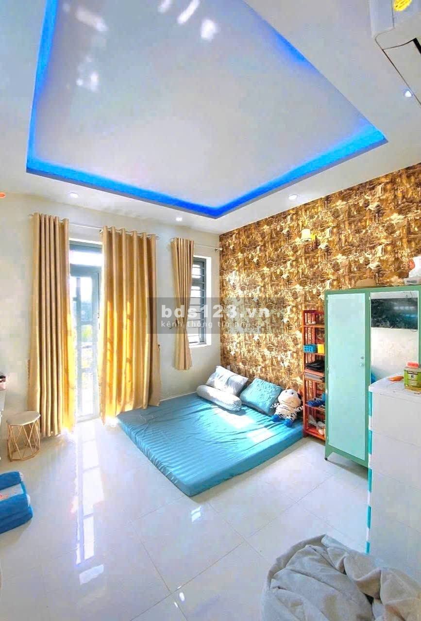 Bán gấp nhà MT Bờ Kinh 14, 60M2, Bình Chánh, SHR Giá 1,6T