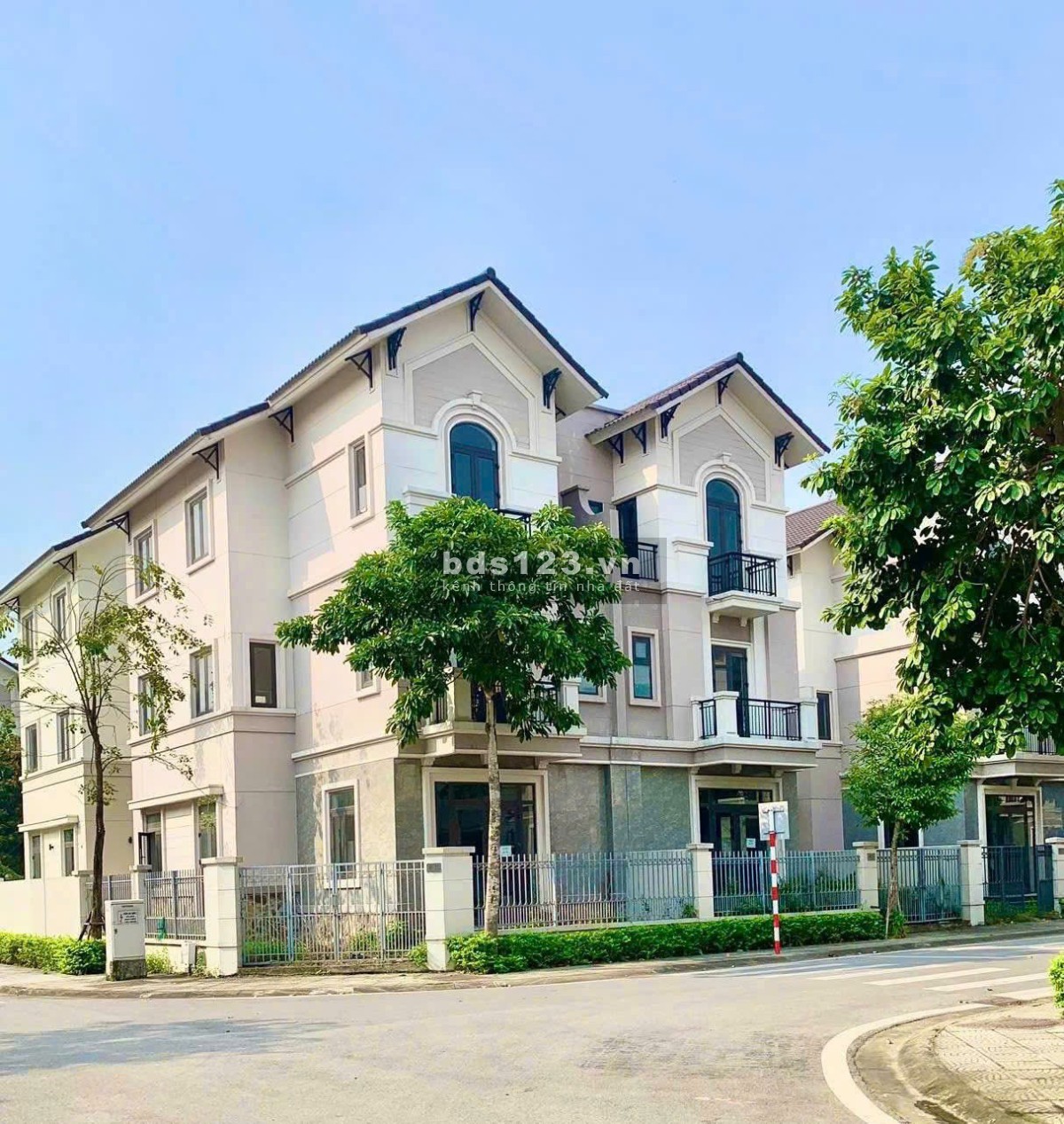 Biệt thự vườn siêu đẹp - Vị trí vàng - Đầu tư sinh lời tốt