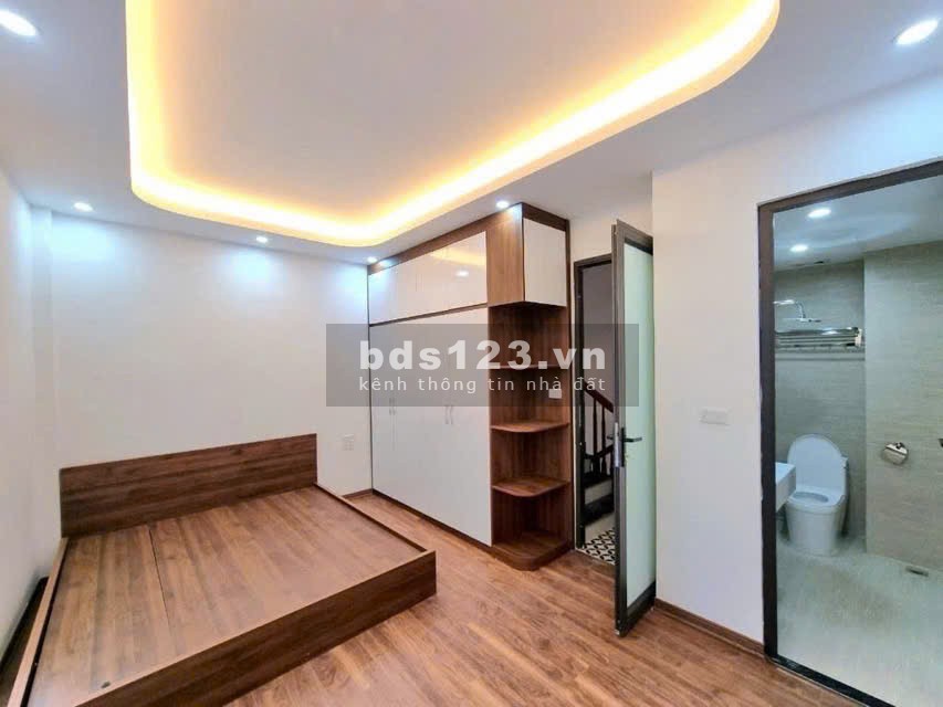 Bán Nhà Tân Mai - 34m2*5 Tầng - Nội thất đủ đến ở - Giá 6.65 Tỷ thương lượng