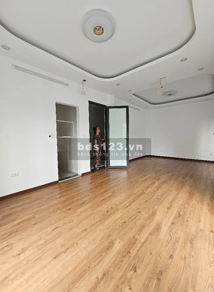 NHÀ LÔ GÓC - XÂY ĐỘC LẬP - NGÕ SẠCH ĐẸP - ÔTÔ ĐỖ GẦN - 50M CHỈ LOANH QUANH 6 TỶ