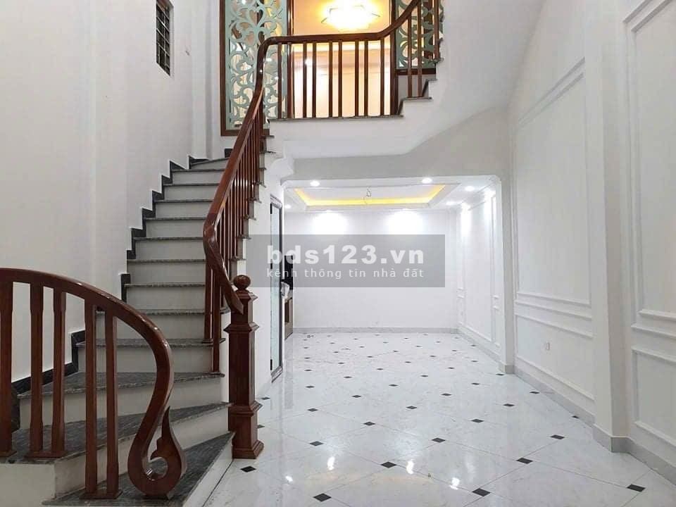 Bán nhà Thôn Thượng nhà đẹp ngõ oto đi vài bước oto đỗ Diện tích 35m - 4,25 tỷ