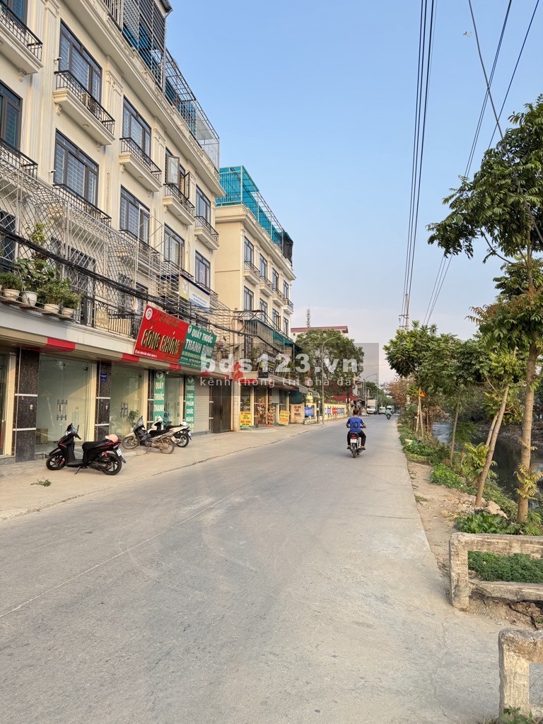 Ngõ ao cá Thôn Mùi , Thanh Oai bán nhà gấp , Diện tích 41m 5 tỷ