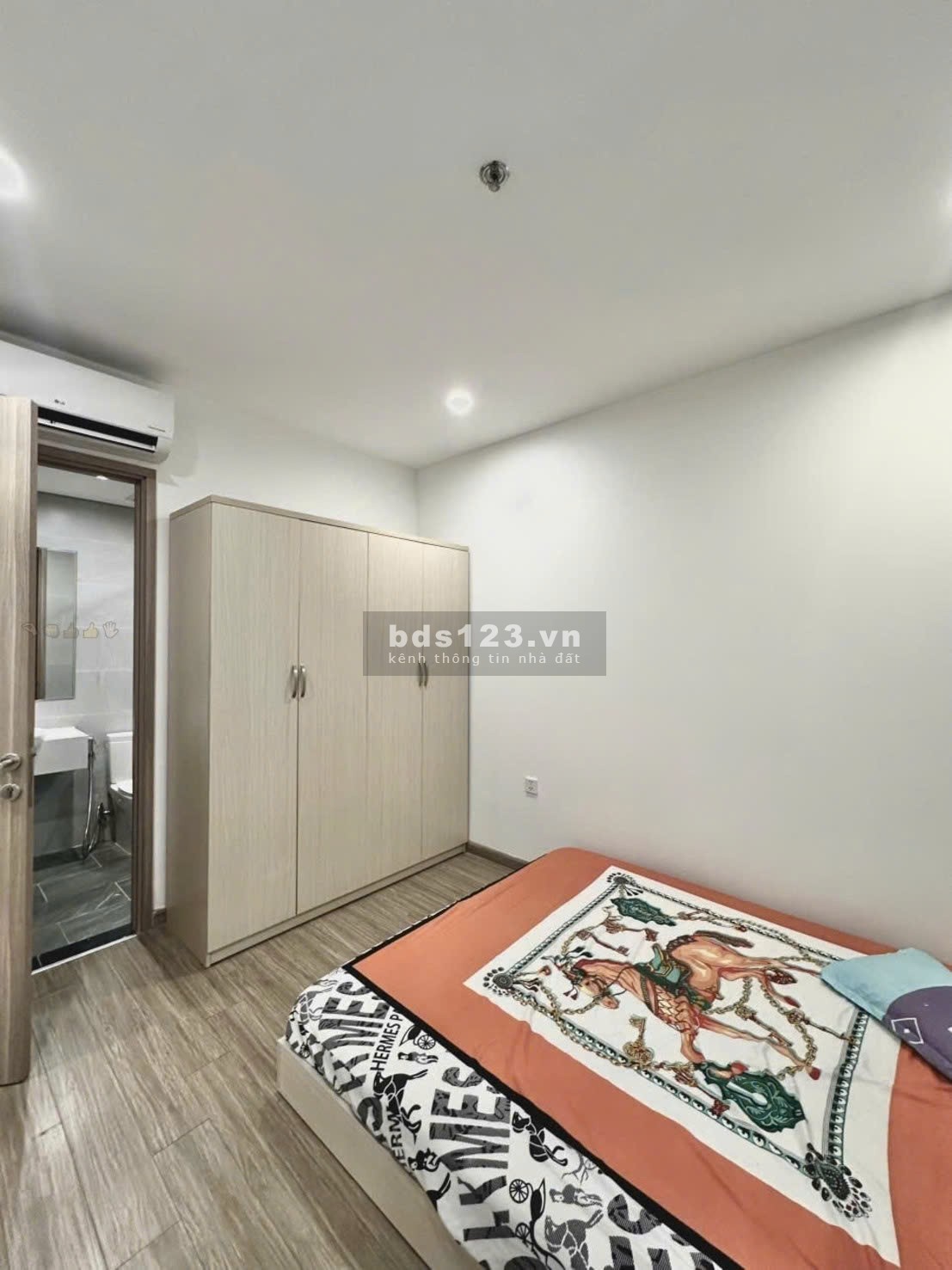 Chung cư Central Plaza, Phạm Văn Hai, Tân Bình: 68m2,2p ngủ, 2wc,Nt,14tr