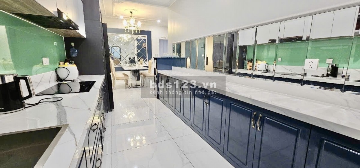 Bán 3PN, 2WC Diamond, giá 7.5 tỷ full nội thất đẹp, tặng 3 năm free PQL Celadon Q.Tân Phú