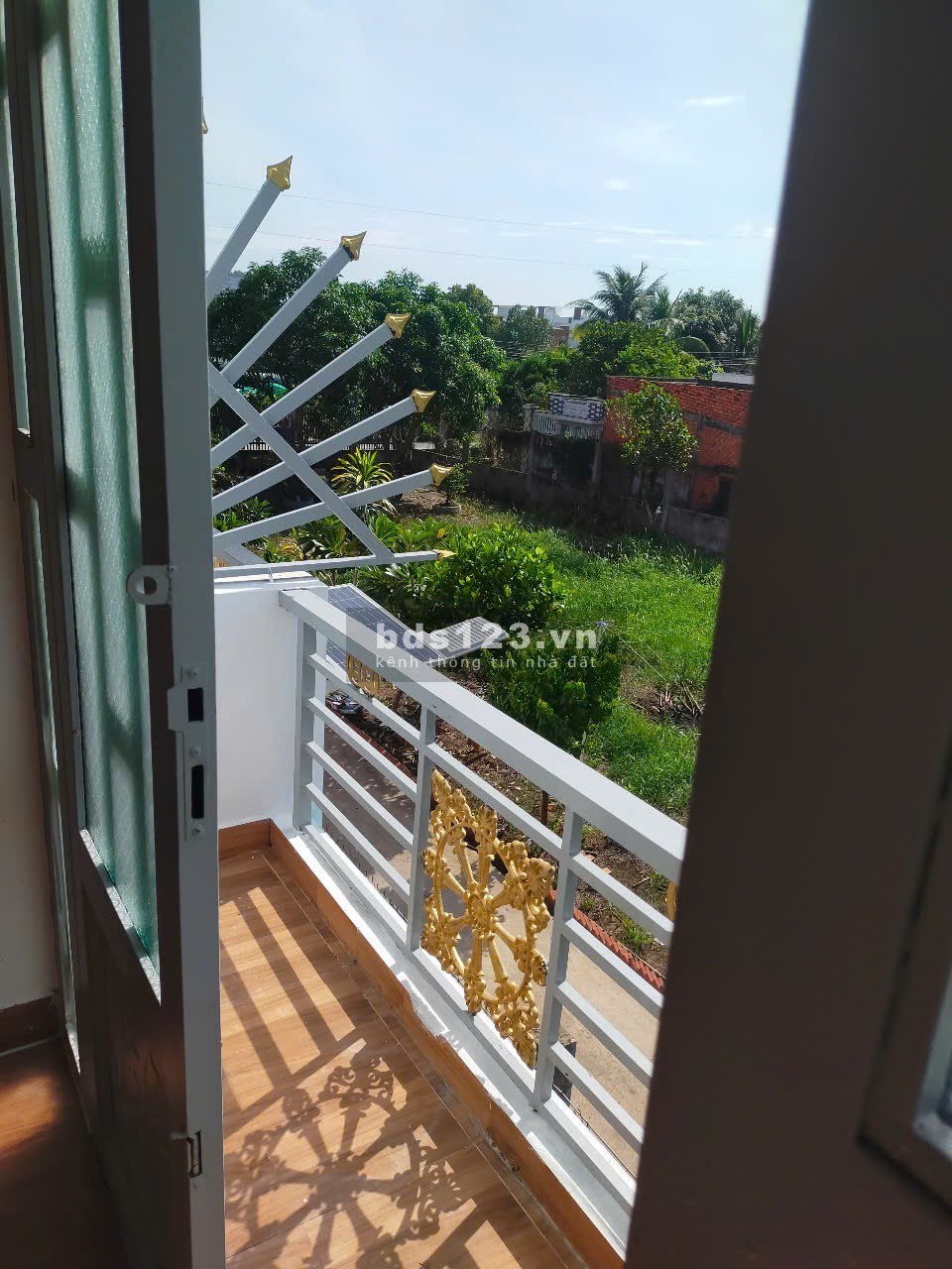 Chủ nhà cần dòng tiền kinh doanh bán nhanh căn nhà thiết kế đẹp giá 500 triệu tại Bình Chánh